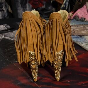 Fringed Tan and Gold Women's Shoes